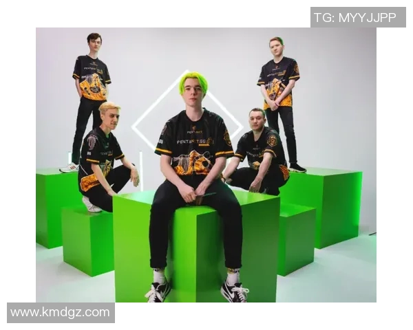 伊普斯维奇主场迎战潘尼苏拉双方争夺关键积分展现激烈对抗 伊普斯维奇主场迎战潘尼苏拉双方争夺关键积分展现激烈对抗